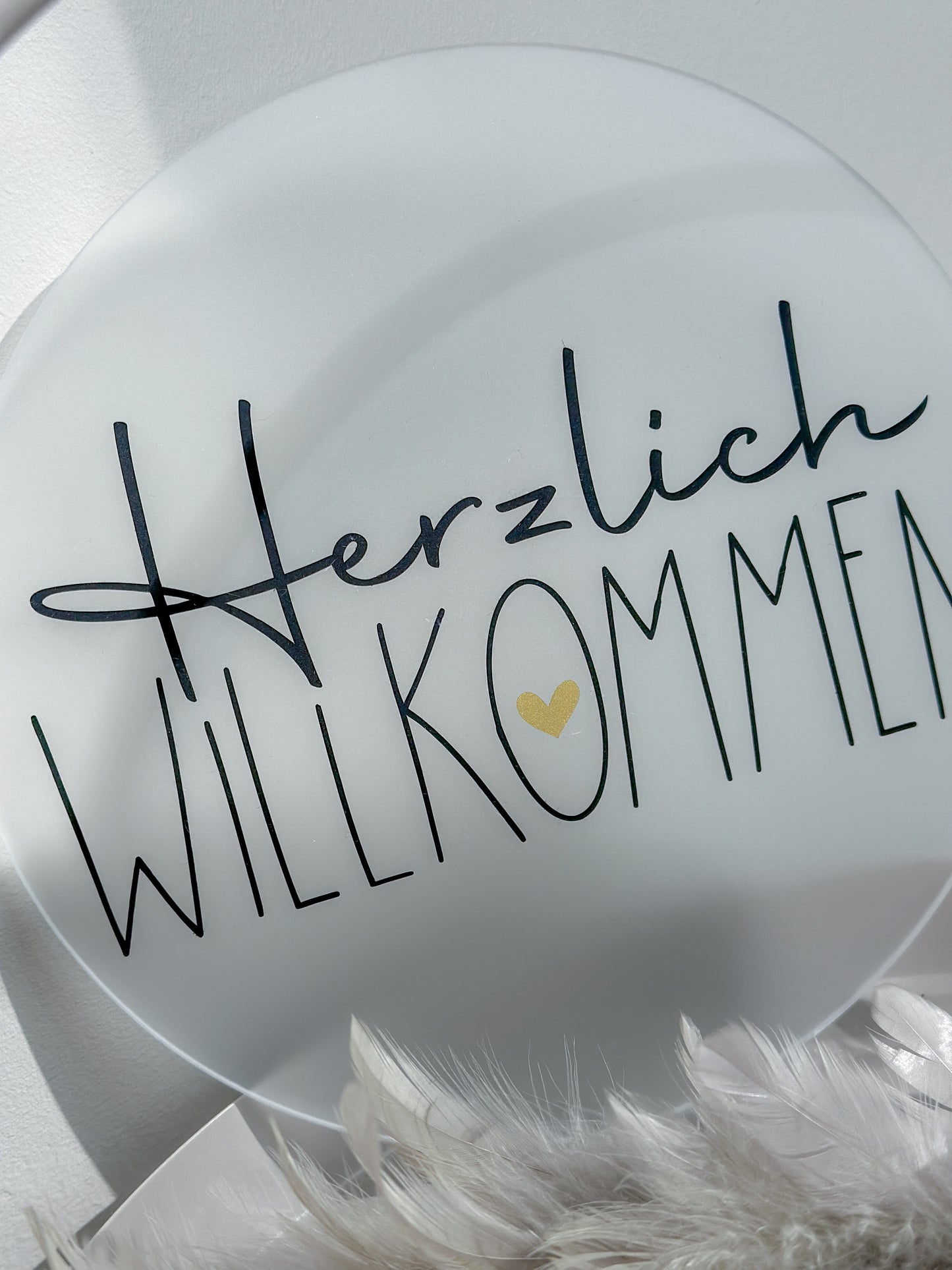 Scheibe "Herzlich Willkommen"